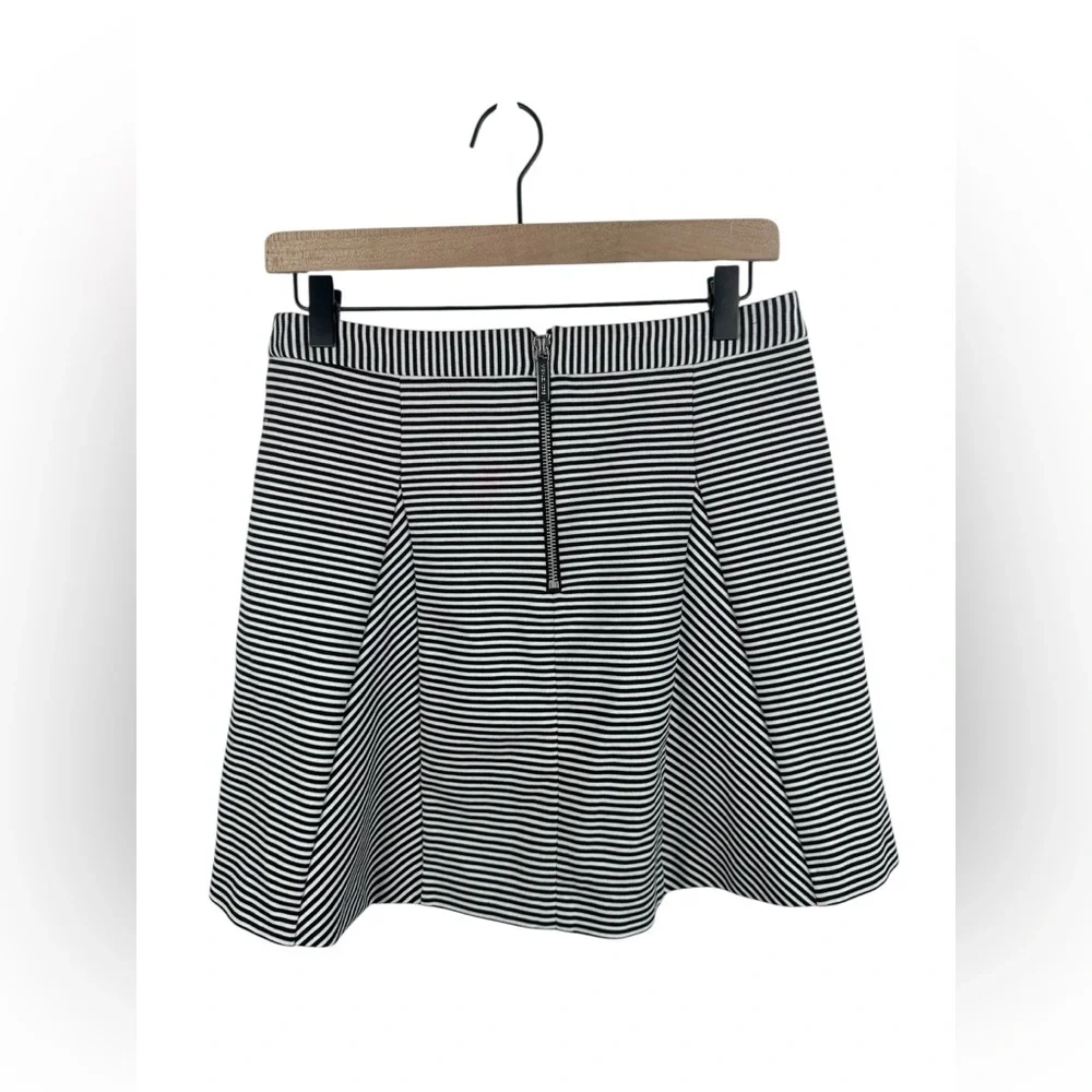 Michael Michael Kors Striped Skater Skirt Black White Size‎ 4 Stretch Flare